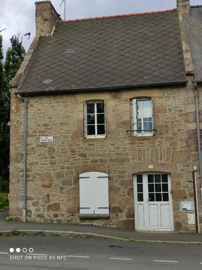 KERDAMEZ DINAN Maison rénovée 6 pers prox centre Esterno foto